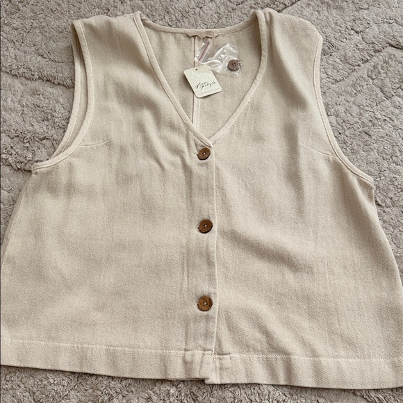 Free People Vest and Shorts Set - Picture 2 of 6